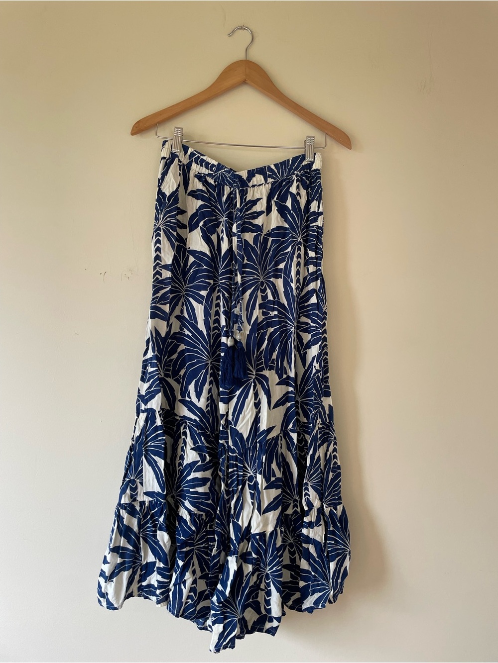 Anthropologie blue & White Tropical wide leg pants that look like a skirt :)